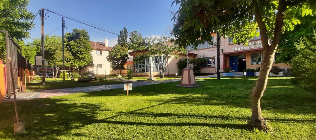 slide gabrielamistarl 2026 06