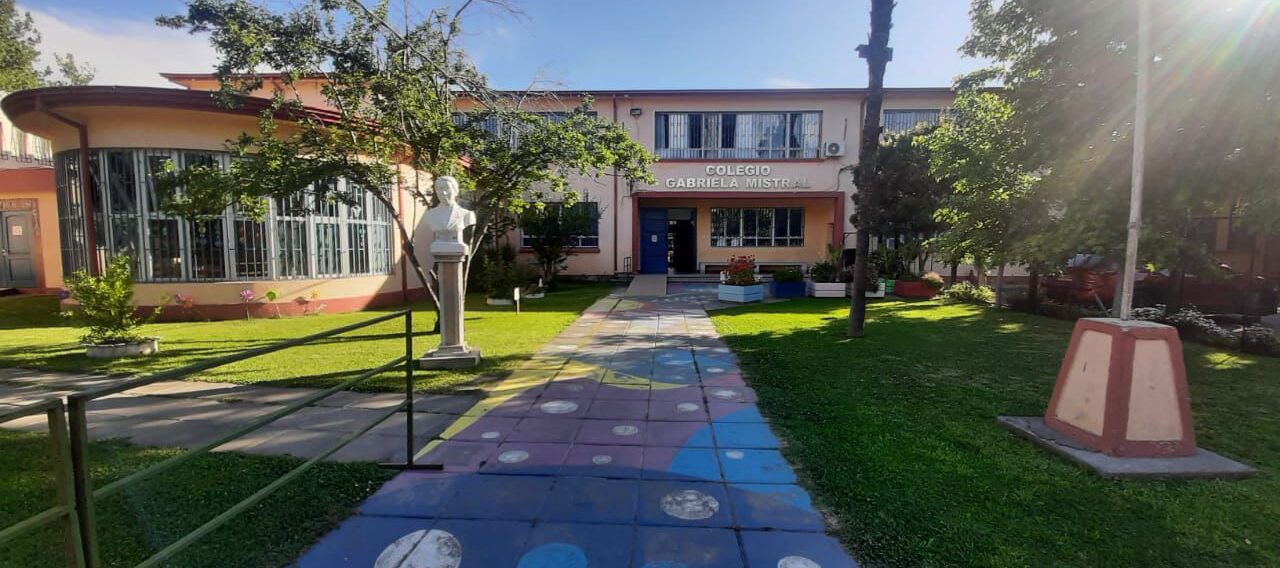 slide gabrielamistarl 2026 07